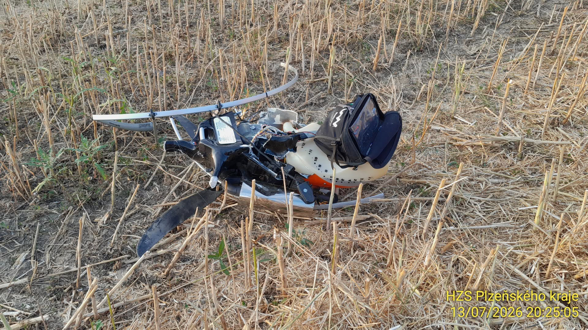 V Plzni havaroval v pondělí muž s motorovým paraglidem, v nemocnici zemřel