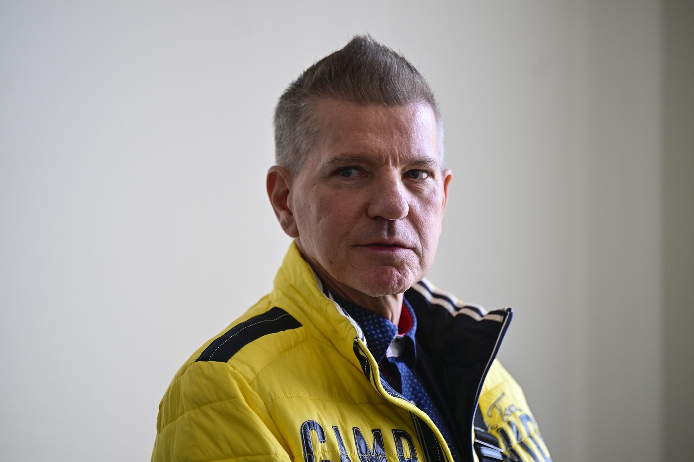 Odvolací soud zrušil Drtinovi trest za hrnky s nacistickou tematikou