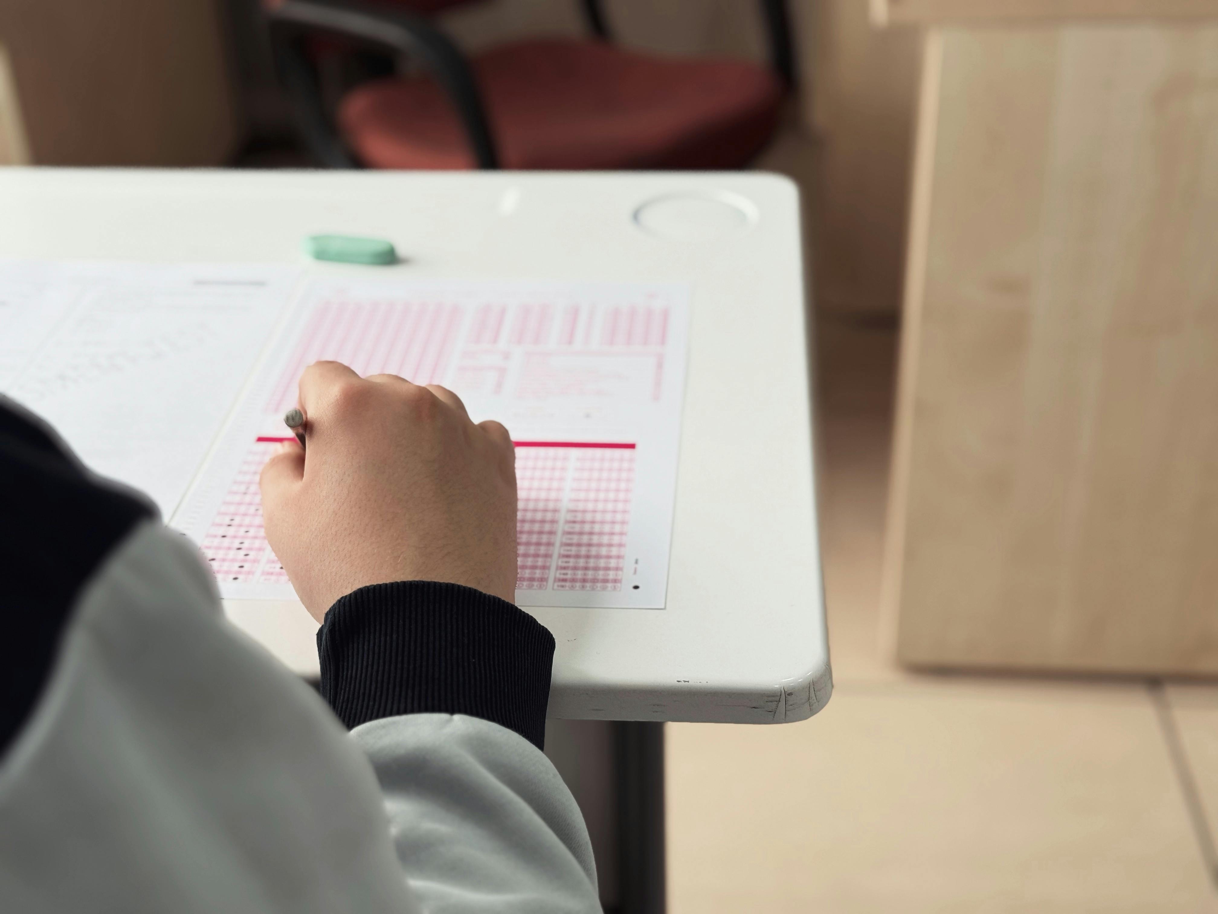 U státních maturit letos neuspělo 9,5 procenta studentů, méně než loni
