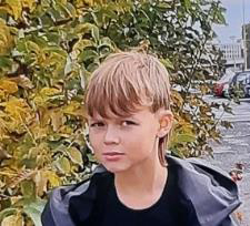 Hledá se dvanáctiletý chlapec. Odjel do školy, ale už tam nedorazil