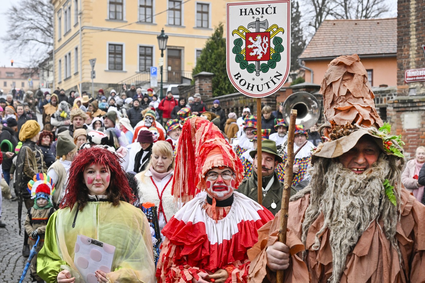 Areál Ševčinského dolu v Příbrami zaplnily masopustní maškary