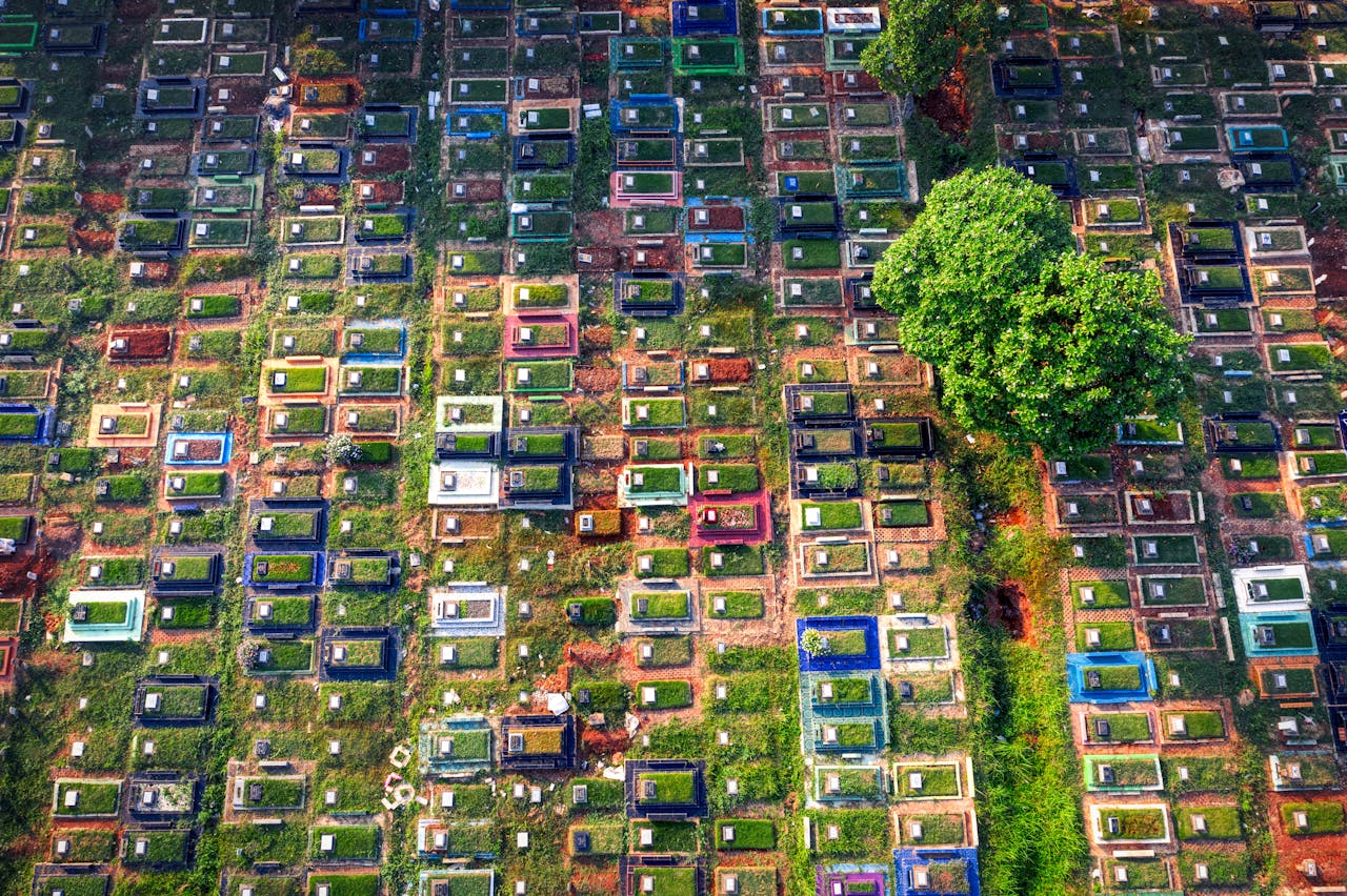 Půl milionu padlých? Co skrývají ruské hřbitovy o skutečných ztrátách