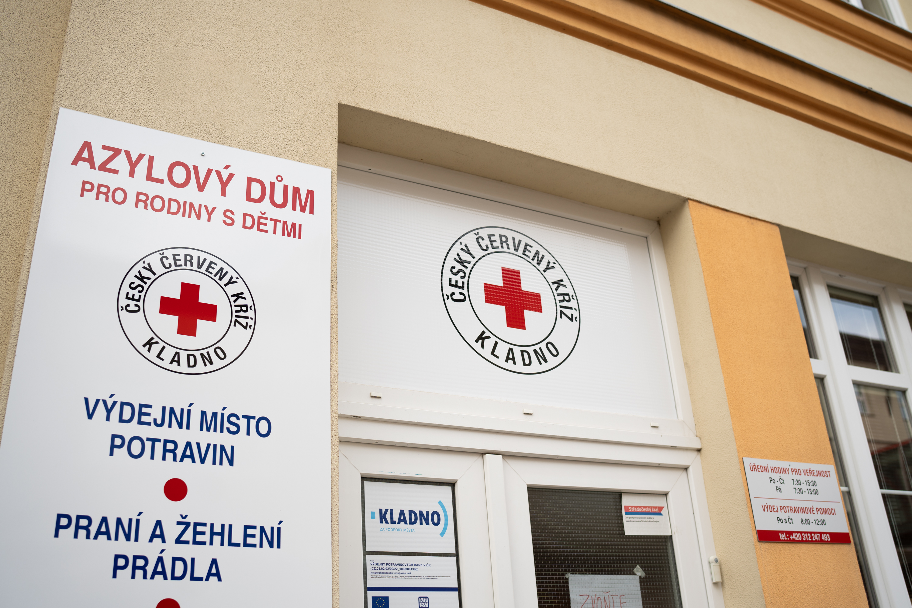 Procter & Gamble pomohl zmodernizovat hygienické centrum v kladenském azylovém domě