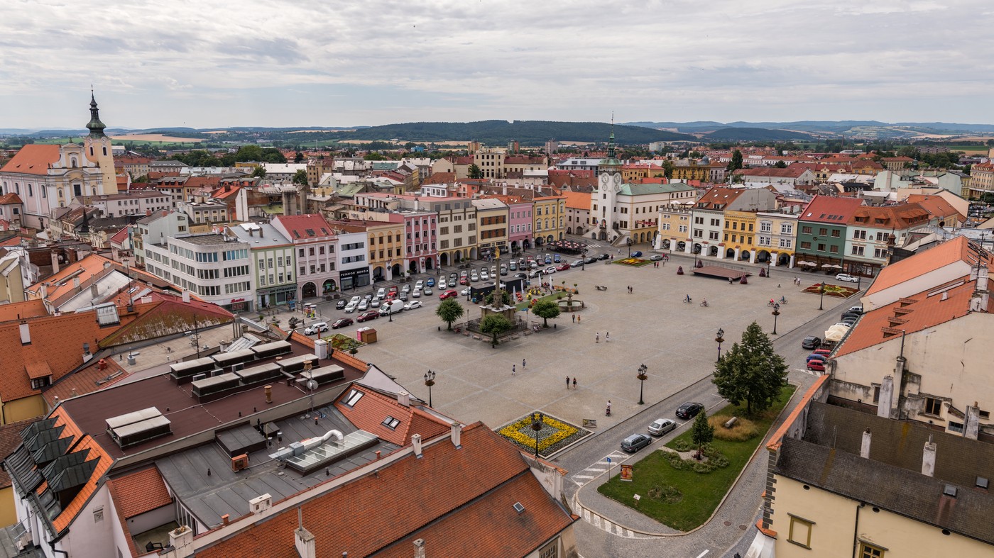 Velké náměstí v Kroměříži ozdobí umělecké dílo Asteroid