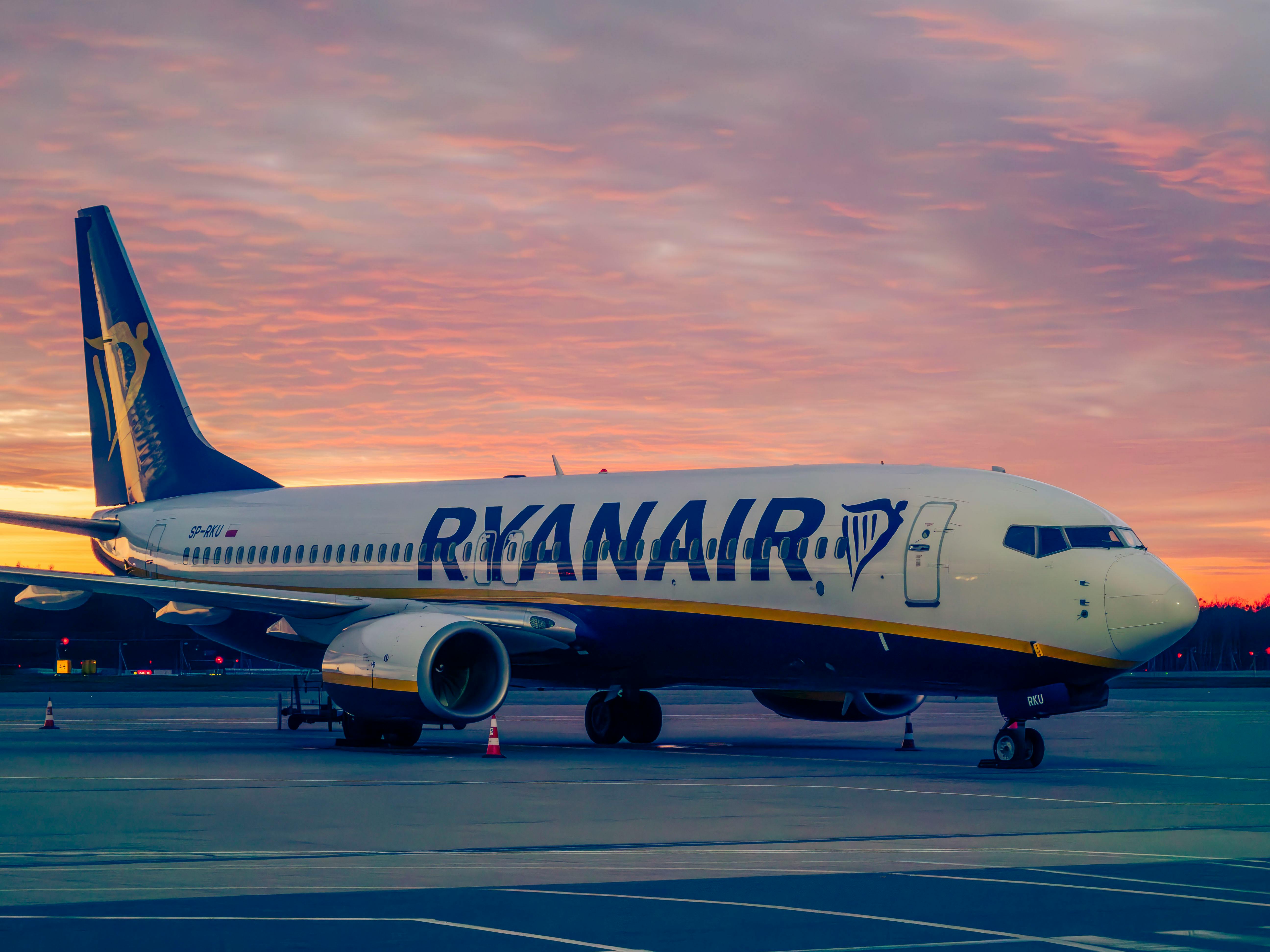 Ryanair zaplatí pokutu přes šest miliard korun za zneužívání dominantní pozice 